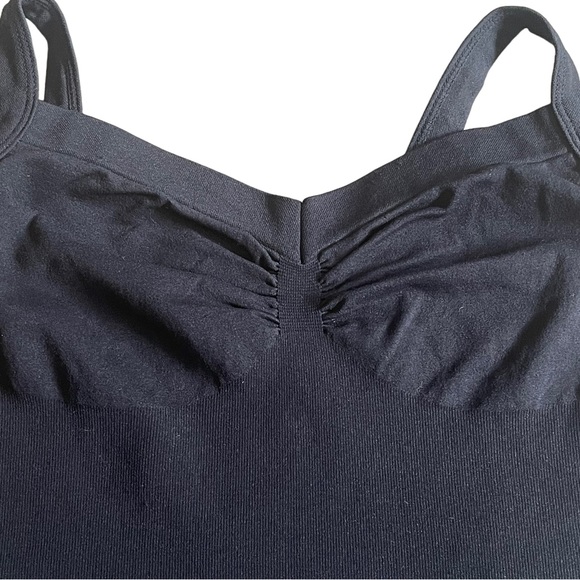 SUGARLIPS   Black Sleeveless V-neck Top with Ruching at Bustline    NWOT   O/S - Picture 8 of 9